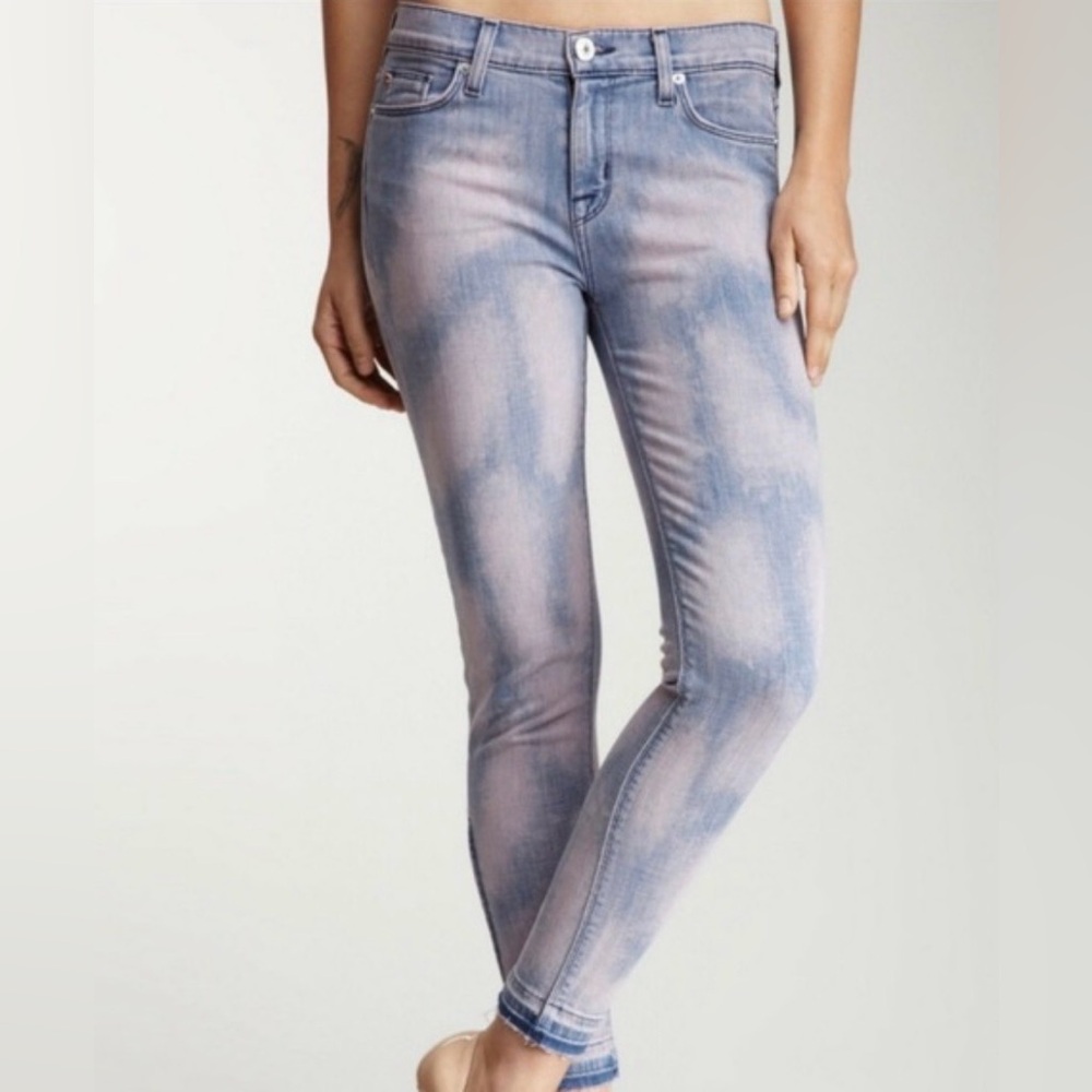 Hudson Jeans Women's Mid Rise Ankle Nico Crop in Light Blue with Pink Wash